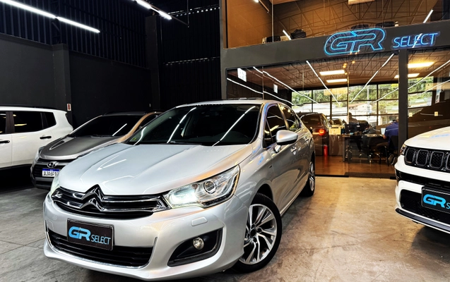 imagem-https://www.socarrao.com.br/sc-vehicle-images-prod/4413811/1792606540509-003_ee8c977cd58467f31ba8cc104162ba3d.jpg