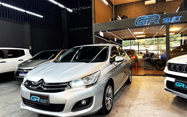 imagem-https://www.socarrao.com.br/sc-vehicle-images-prod/4413811/1792606540513-003_d2e83fef4e2908a5d935c563203abe44.jpg