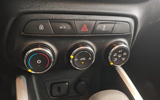 imagem-https://www.socarrao.com.br/sc-vehicle-images-prod/4413817/1792677945607-8575600_15_B_7f60a45a11.jpeg