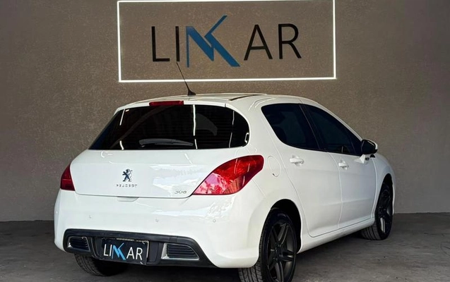 imagem-https://www.socarrao.com.br/sc-vehicle-images-prod/4413836/1792606729835-8560062_8_B_466c2e7701.jpeg