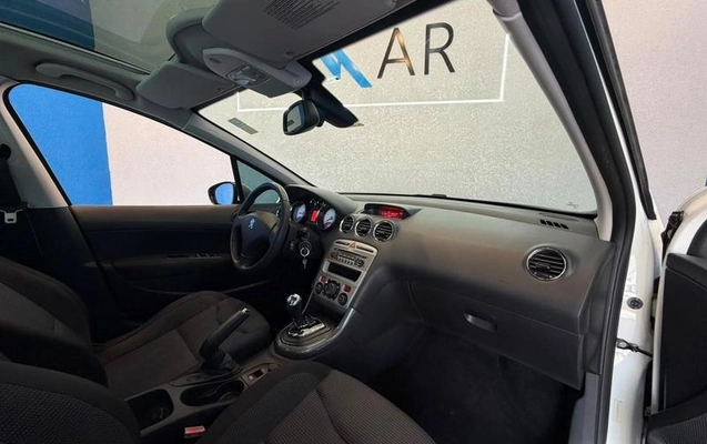 imagem-https://www.socarrao.com.br/sc-vehicle-images-prod/4413836/1792606729852-8560062_9_B_41347f751b.jpeg