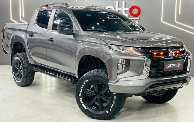 imagem-https://www.socarrao.com.br/sc-vehicle-images-prod/4413837/1792606732939-003_c7989f2c827c5c3895d2de2440dfefb5.jpg