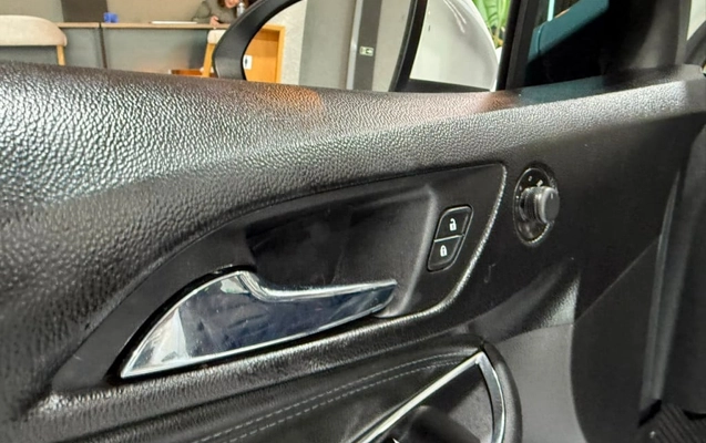 imagem-https://www.socarrao.com.br/sc-vehicle-images-prod/4413853/1792606816604-vehicle_image_1792606779_ec32ab58879866e11eba91f589890e07.jpeg
