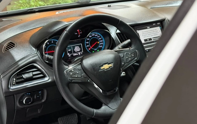 imagem-https://www.socarrao.com.br/sc-vehicle-images-prod/4413853/1792606816606-vehicle_image_1792606782_ca77d8847518763846e0ba589ccee873.jpeg
