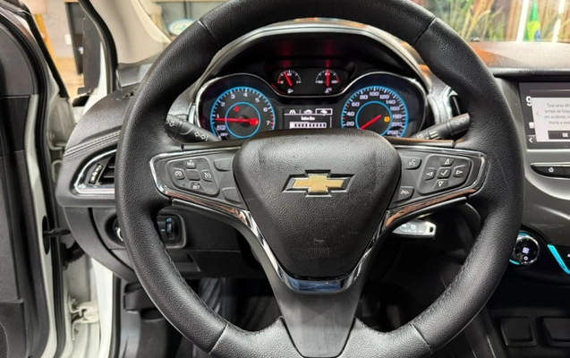 imagem-https://www.socarrao.com.br/sc-vehicle-images-prod/4413853/1792606816609-vehicle_image_1792606784_3fd58ef66e319e6d06bb8e574154a7b9.jpeg