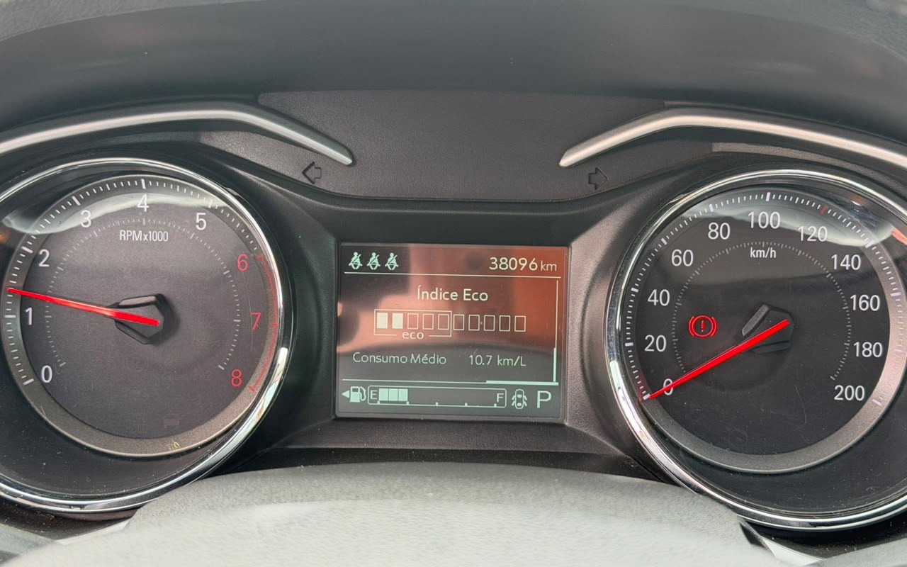 imagem-https://www.socarrao.com.br/sc-vehicle-images-prod/4413867/1792606879688-V2hhdHNBcHAgSW1hZ2UgMjAyNi0xMC0yMSBhdCAxNS4wMC4xMSAoMSkuanBlZw.jpeg
