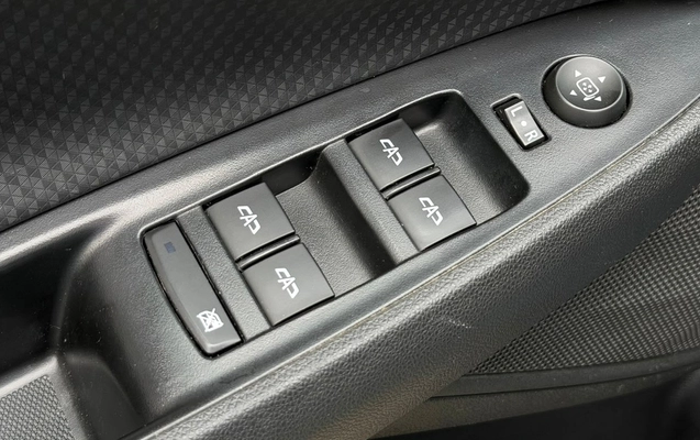 imagem-https://www.socarrao.com.br/sc-vehicle-images-prod/4413867/1792606880699-V2hhdHNBcHAgSW1hZ2UgMjAyNi0xMC0yMSBhdCAxNS4wMC4xMyAoMikuanBlZw.jpeg