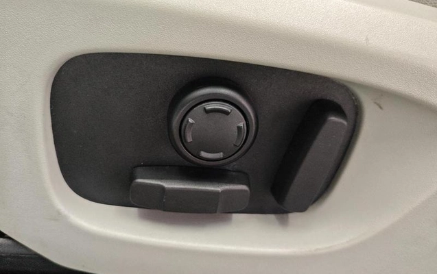 imagem-https://www.socarrao.com.br/sc-vehicle-images-prod/4413963/1792681173097-8576200_15_B_d23a4989ed.jpeg