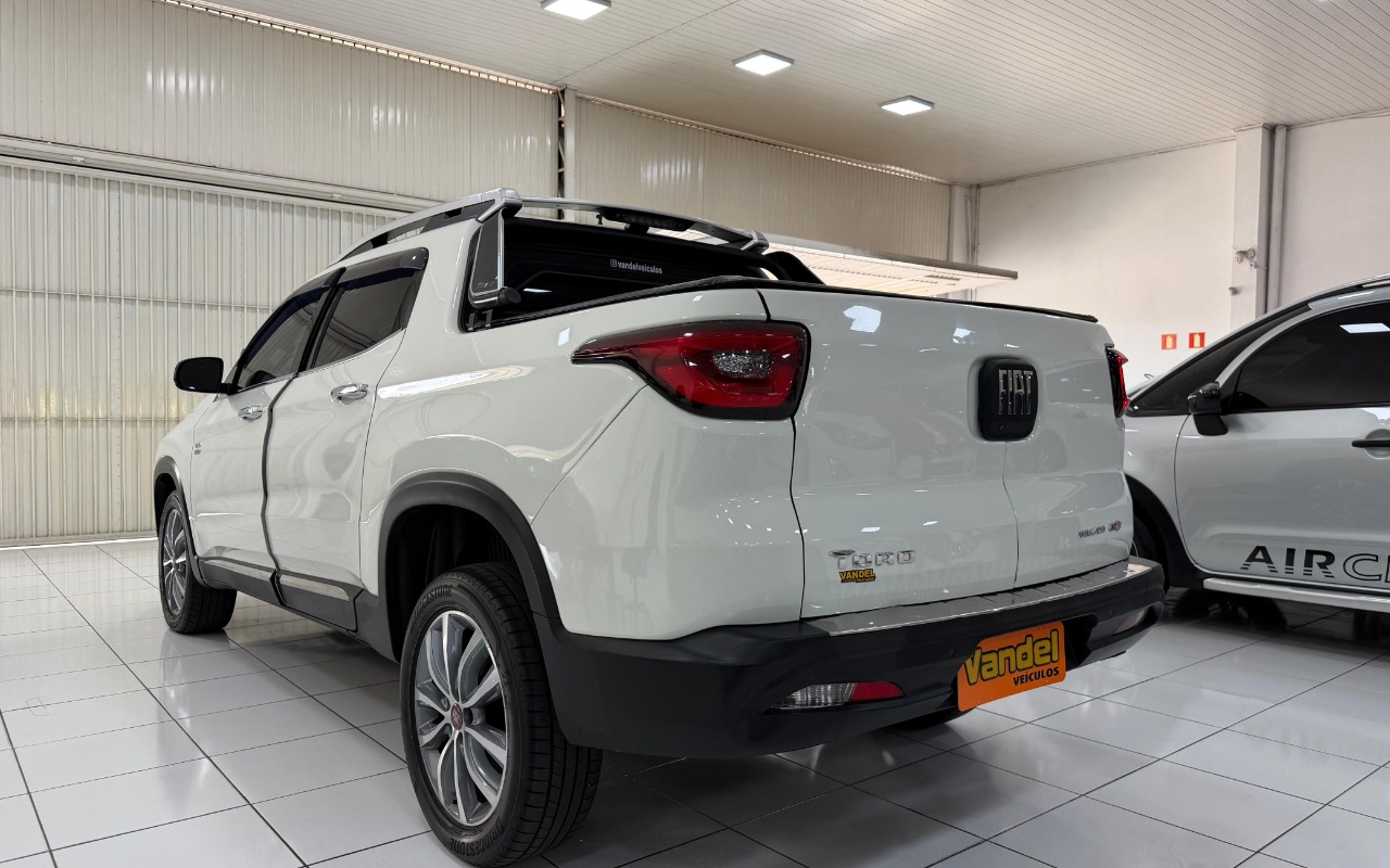 imagem-https://www.socarrao.com.br/sc-vehicle-images-prod/4414003/1792607399560-V2hhdHNBcHAgSW1hZ2UgMjAyNi0xMC0yMSBhdCAxNS4xNi40OSAoMSkuanBlZw.jpeg