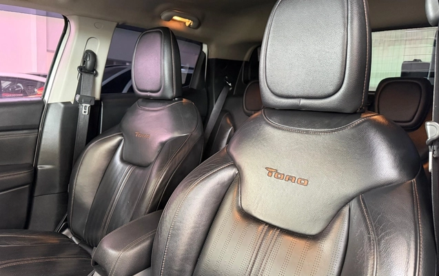 imagem-https://www.socarrao.com.br/sc-vehicle-images-prod/4414003/1792607400106-V2hhdHNBcHAgSW1hZ2UgMjAyNi0xMC0yMSBhdCAxNS4xNi41NiAoNSkuanBlZw.jpeg