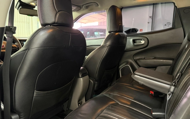 imagem-https://www.socarrao.com.br/sc-vehicle-images-prod/4414003/1792607400193-V2hhdHNBcHAgSW1hZ2UgMjAyNi0xMC0yMSBhdCAxNS4xNi40OSAoNSkuanBlZw.jpeg