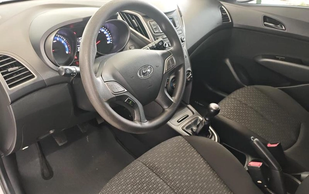 imagem-https://www.socarrao.com.br/sc-vehicle-images-prod/4414017/1792681303608-8576188_12_B_99dbbb5b65.jpeg
