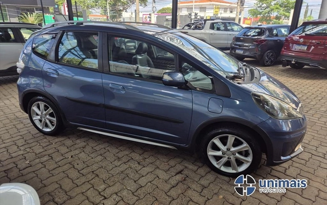 imagem-https://www.socarrao.com.br/sc-vehicle-images-prod/4414108/1792607617804-95204d77-6cb1-417c-8485-e01b2b15b07420261021114221.jpeg