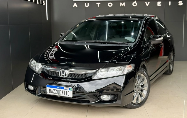 imagem-https://www.socarrao.com.br/sc-vehicle-images-prod/4414112/1792607643331-003_70d6dda7475ee12a5931fb836774bd76.jpg