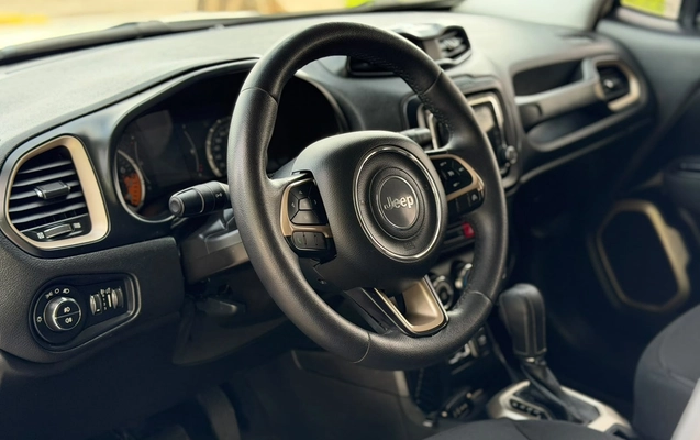 imagem-https://www.socarrao.com.br/sc-vehicle-images-prod/4414116/1792611014559-d11f0b49-c6ee-49cc-903f-ae84fa74f3cc.jpg
