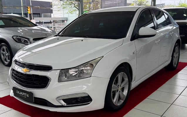 imagem-https://www.socarrao.com.br/sc-vehicle-images-prod/4414157/1792607685914-MDA0LkpQRy5qcGc.jpg