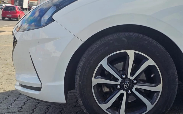 imagem-https://www.socarrao.com.br/sc-vehicle-images-prod/4414211/1792607898685-NzY4NzA2ZWYtYTBlOC00MDFhLWI3NGEtOTQ4MDg2Njk0ZDgyLmpwZw.jpg