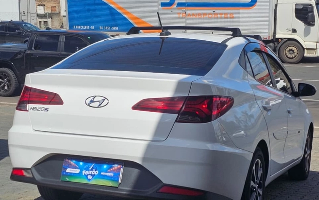 imagem-https://www.socarrao.com.br/sc-vehicle-images-prod/4414211/1792607898973-ZjYzYTI2YjEtMGEwMC00NTQ2LTgxNTYtMGQ3NjYzMzliYzM5LmpwZw.jpg