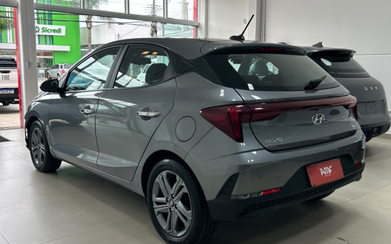 imagem-https://www.socarrao.com.br/sc-vehicle-images-prod/4414213/1792607945706-V2hhdHNBcHAgSW1hZ2UgMjAyNi0xMC0yMSBhdCAxMy4zMy4xNyAoMSkuanBlZw.jpeg
