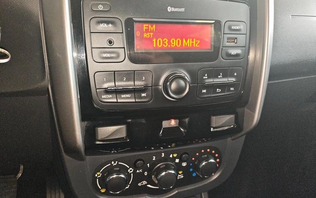 imagem-https://www.socarrao.com.br/sc-vehicle-images-prod/4414263/1792681566467-8586838_10_B_8eefc85766.jpeg