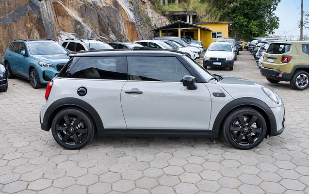 imagem-https://www.socarrao.com.br/sc-vehicle-images-prod/4414265/1792608293152-d6a966b1c3c647c2a5b6e22ac12c9088_1792606421744.jpg