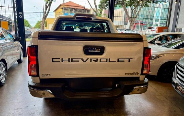 imagem-https://www.socarrao.com.br/sc-vehicle-images-prod/4414289/1792608439989-7877156_17_B_a2240843f0.jpeg