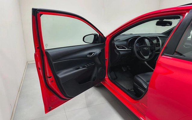 imagem-https://www.socarrao.com.br/sc-vehicle-images-prod/4414351/1792608823378-aa42ea1eeb96413c9283bc46e1259c53_1792608813149.jpg