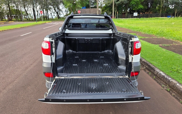 imagem-https://www.socarrao.com.br/sc-vehicle-images-prod/4414367/1792610371483-MjAyNjEwMTFfMTcwNzIzLmpwZw.jpg