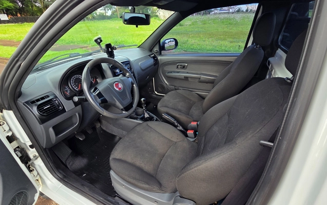 imagem-https://www.socarrao.com.br/sc-vehicle-images-prod/4414367/1792610372071-MjAyNjEwMTFfMTcxMjI1LmpwZw.jpg