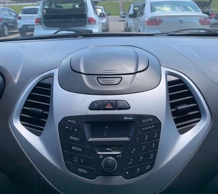 imagem-https://www.socarrao.com.br/sc-vehicle-images-prod/4414372/1792614025137-8593075_6_B_0874973ae4.jpeg