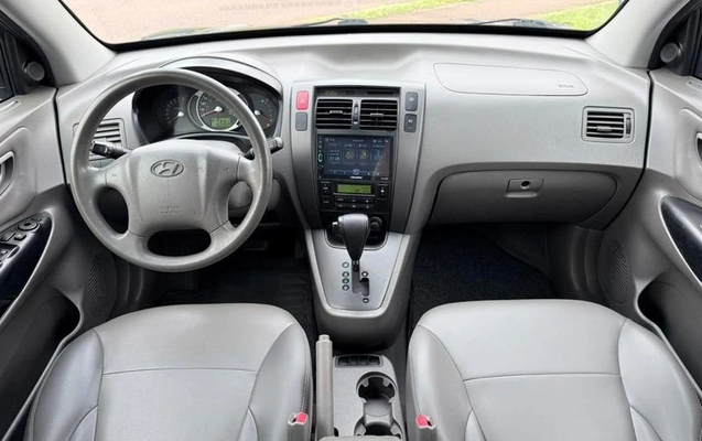 imagem-https://www.socarrao.com.br/sc-vehicle-images-prod/4414384/1792679703471-8590138_8_B_89bb6cc633.jpeg