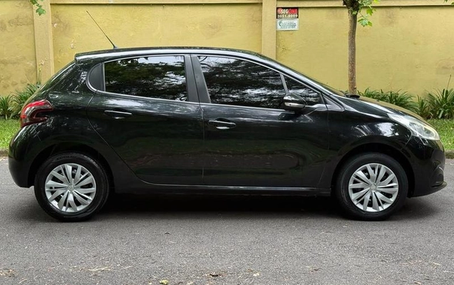 imagem-https://www.socarrao.com.br/sc-vehicle-images-prod/4414391/1792609111849-8455251_12_B_2b1f068997.jpeg