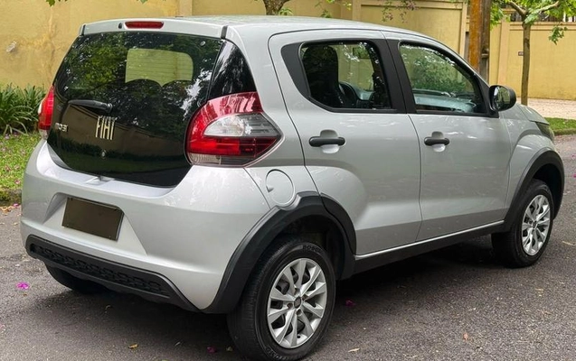 imagem-https://www.socarrao.com.br/sc-vehicle-images-prod/4414442/1792609318772-8475107_9_B_c6fb2a8e57.jpeg
