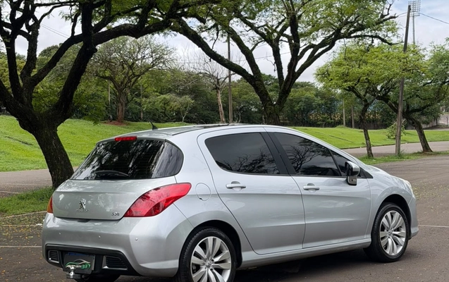 imagem-https://www.socarrao.com.br/sc-vehicle-images-prod/4414502/1792609464425-V2hhdHNBcHAgSW1hZ2UgMjAyNi0xMC0yMCBhdCAxNC4zMC4wMy5qcGVn.jpeg