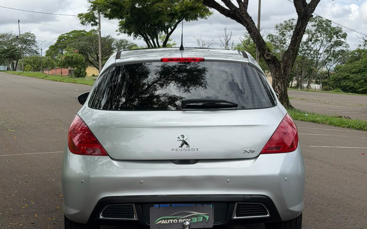 imagem-https://www.socarrao.com.br/sc-vehicle-images-prod/4414502/1792609464522-V2hhdHNBcHAgSW1hZ2UgMjAyNi0xMC0yMCBhdCAxNC4zMC4wMyAoMSkuanBlZw.jpeg