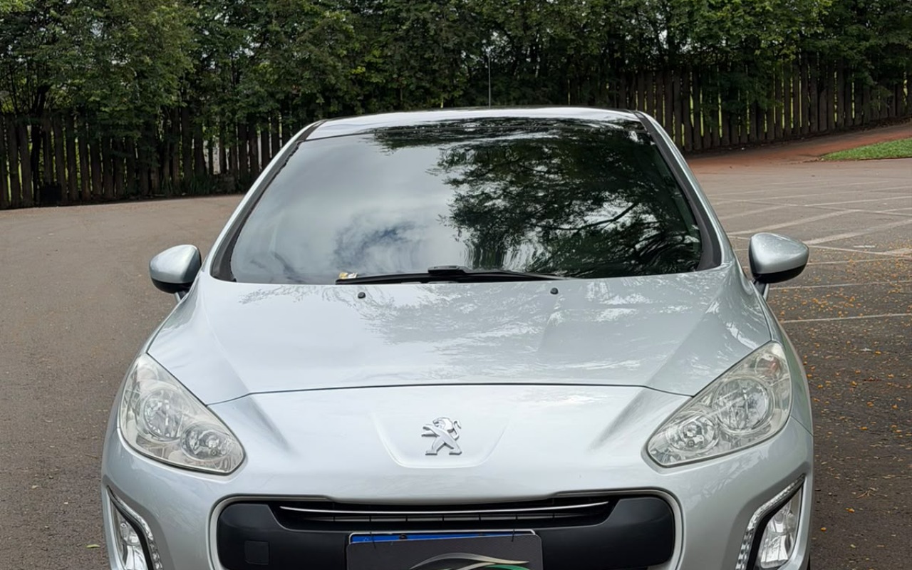 imagem-https://www.socarrao.com.br/sc-vehicle-images-prod/4414502/1792609464609-V2hhdHNBcHAgSW1hZ2UgMjAyNi0xMC0yMCBhdCAxNC4zMC4wMiAoMSkuanBlZw.jpeg