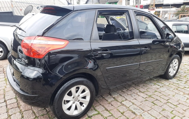 imagem-https://www.socarrao.com.br/sc-vehicle-images-prod/4414532/1792609546671-V2hhdHNBcHAgSW1hZ2UgMjAyNi0xMC0yMSBhdCAxNC4yNC4zNSAoMSkuanBlZw.jpeg