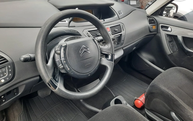imagem-https://www.socarrao.com.br/sc-vehicle-images-prod/4414532/1792609547298-V2hhdHNBcHAgSW1hZ2UgMjAyNi0xMC0yMSBhdCAxNC4yNC4zOCAoMSkuanBlZw.jpeg