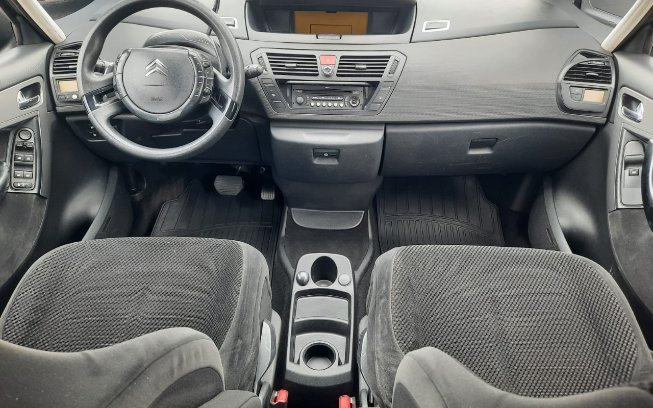 imagem-https://www.socarrao.com.br/sc-vehicle-images-prod/4414532/1792609548329-V2hhdHNBcHAgSW1hZ2UgMjAyNi0xMC0yMSBhdCAxNC4yNC40MSAoMSkuanBlZw.jpeg