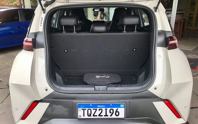 imagem-https://www.socarrao.com.br/sc-vehicle-images-prod/4414546/1792695048890-3x0DcQIt97h6qRNTcOaHSWlTAiDz4JDY.jpg