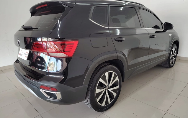 imagem-https://www.socarrao.com.br/sc-vehicle-images-prod/4414549/1792609784857-f379f625fda64ae69fb837b0f3dd51dc_1792609747553.jpg
