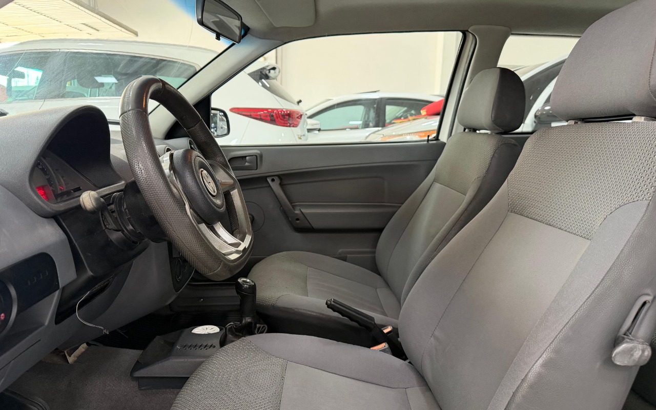 imagem-https://www.socarrao.com.br/sc-vehicle-images-prod/4414575/1792610024407-V2hhdHNBcHAgSW1hZ2UgMjAyNi0xMC0yMSBhdCAxNi4wMS41MiAoNSkuanBlZw.jpeg