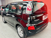imagem-https://www.socarrao.com.br/sc-vehicle-images-prod/44146/1769988802070-7146966P_99196600_1765388196_4280_0.webp