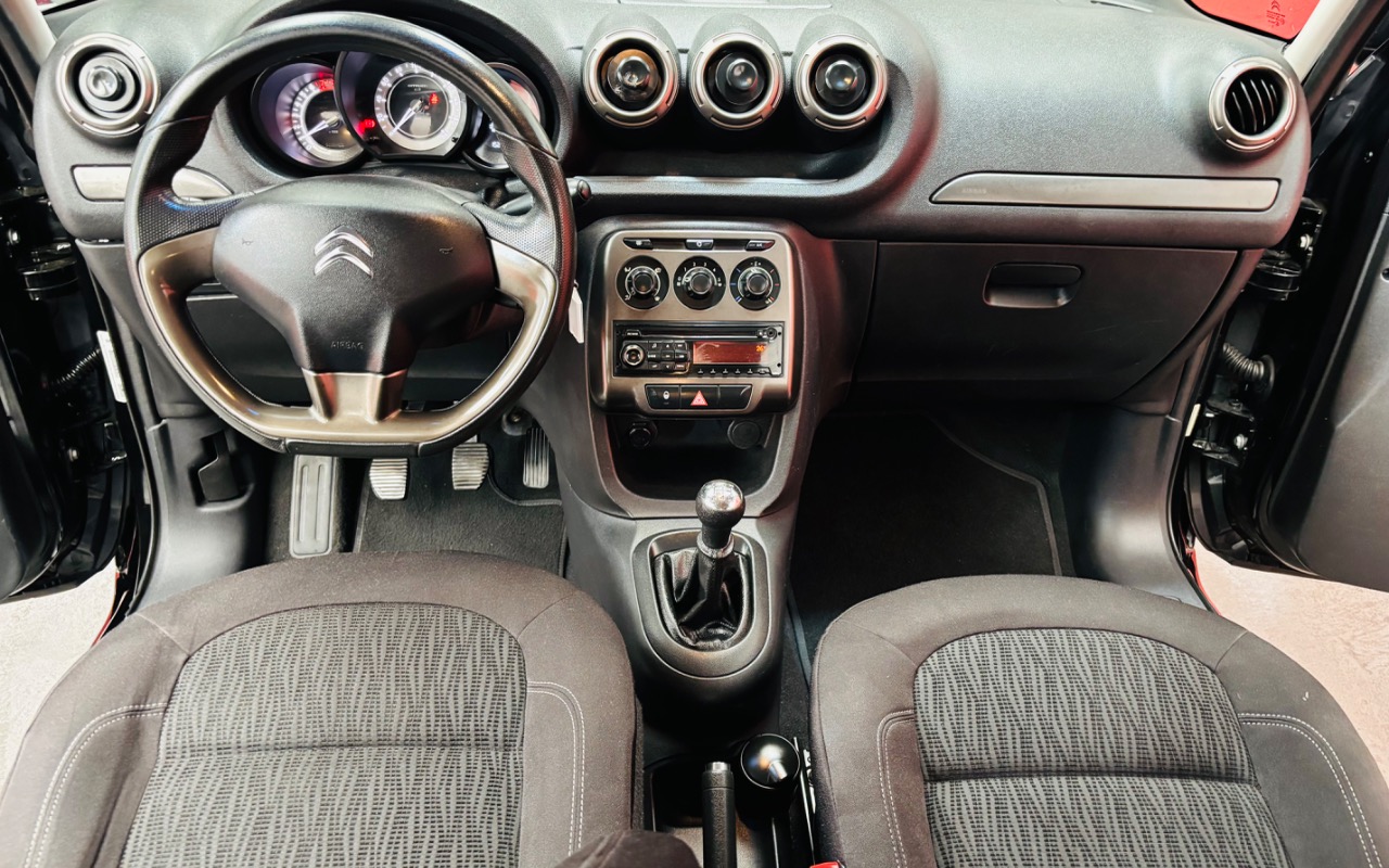 imagem-https://www.socarrao.com.br/sc-vehicle-images-prod/44146/1790357599466-SU1HXzU0NzMuanBlZw.jpeg