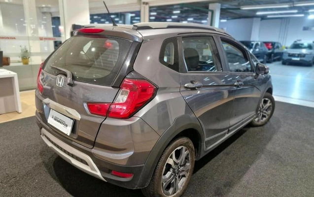 imagem-https://www.socarrao.com.br/sc-vehicle-images-prod/4414639/1792696469496-8593221_1_B_6017735d76.jpeg