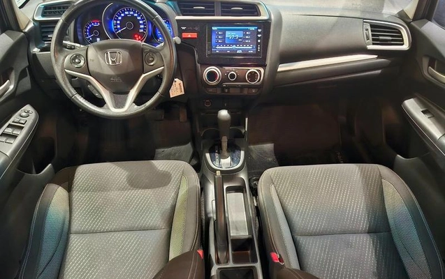 imagem-https://www.socarrao.com.br/sc-vehicle-images-prod/4414639/1792696469505-8593221_6_B_ff7ac284e1.jpeg