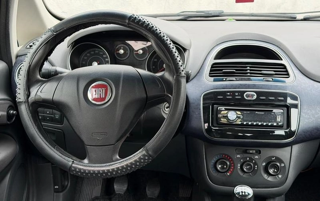 imagem-https://www.socarrao.com.br/sc-vehicle-images-prod/4414653/1792610546261-8593321_8_B_80dad24c48.jpeg