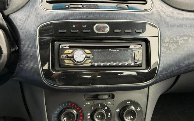 imagem-https://www.socarrao.com.br/sc-vehicle-images-prod/4414653/1792610546264-8593321_9_B_6a6fc21253.jpeg