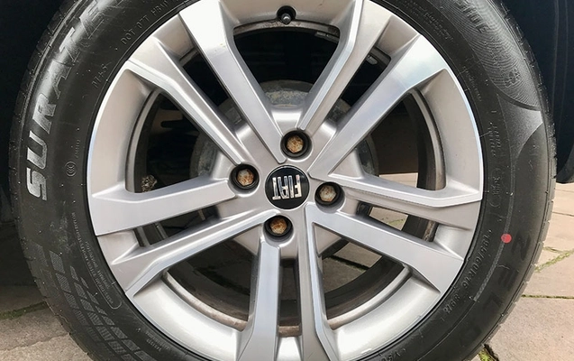 imagem-https://www.socarrao.com.br/sc-vehicle-images-prod/4414661/1792695240698-gBwSKuWJr1LHApnuNYJHlzw3NONQE6li.jpg