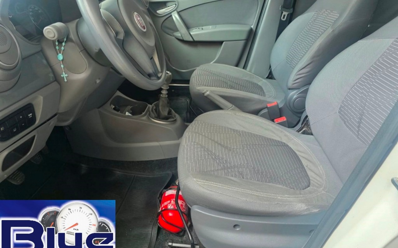 imagem-https://www.socarrao.com.br/sc-vehicle-images-prod/4414662/1792610625112-ZGl2ZTguanBlZw.jpeg
